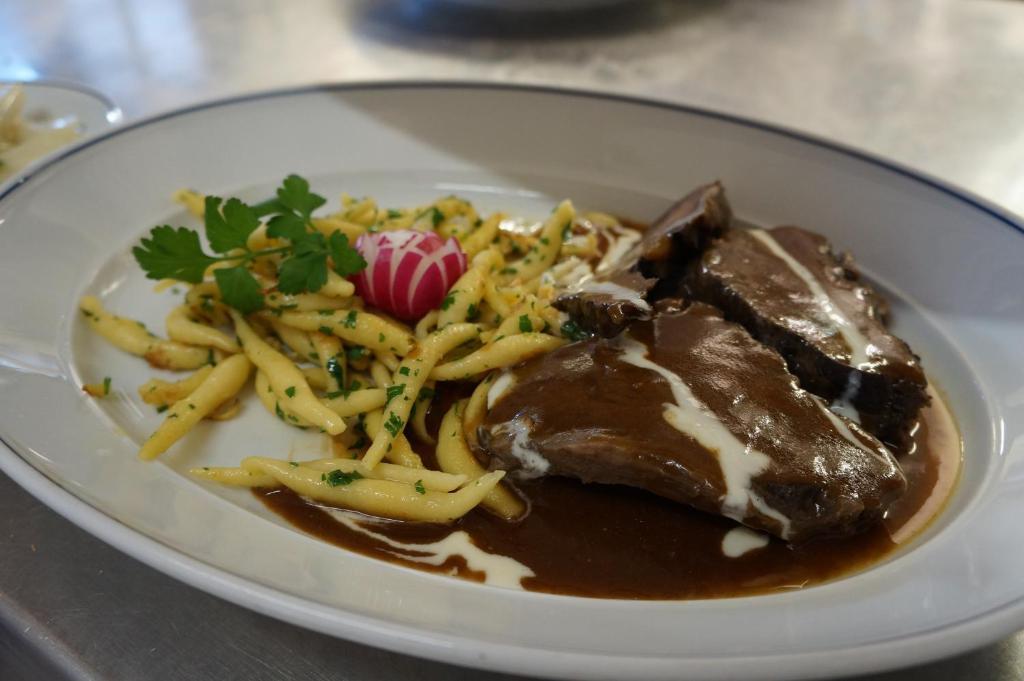 Der Obere Wirt Zum Queri Hotel Andechs Bagian luar foto